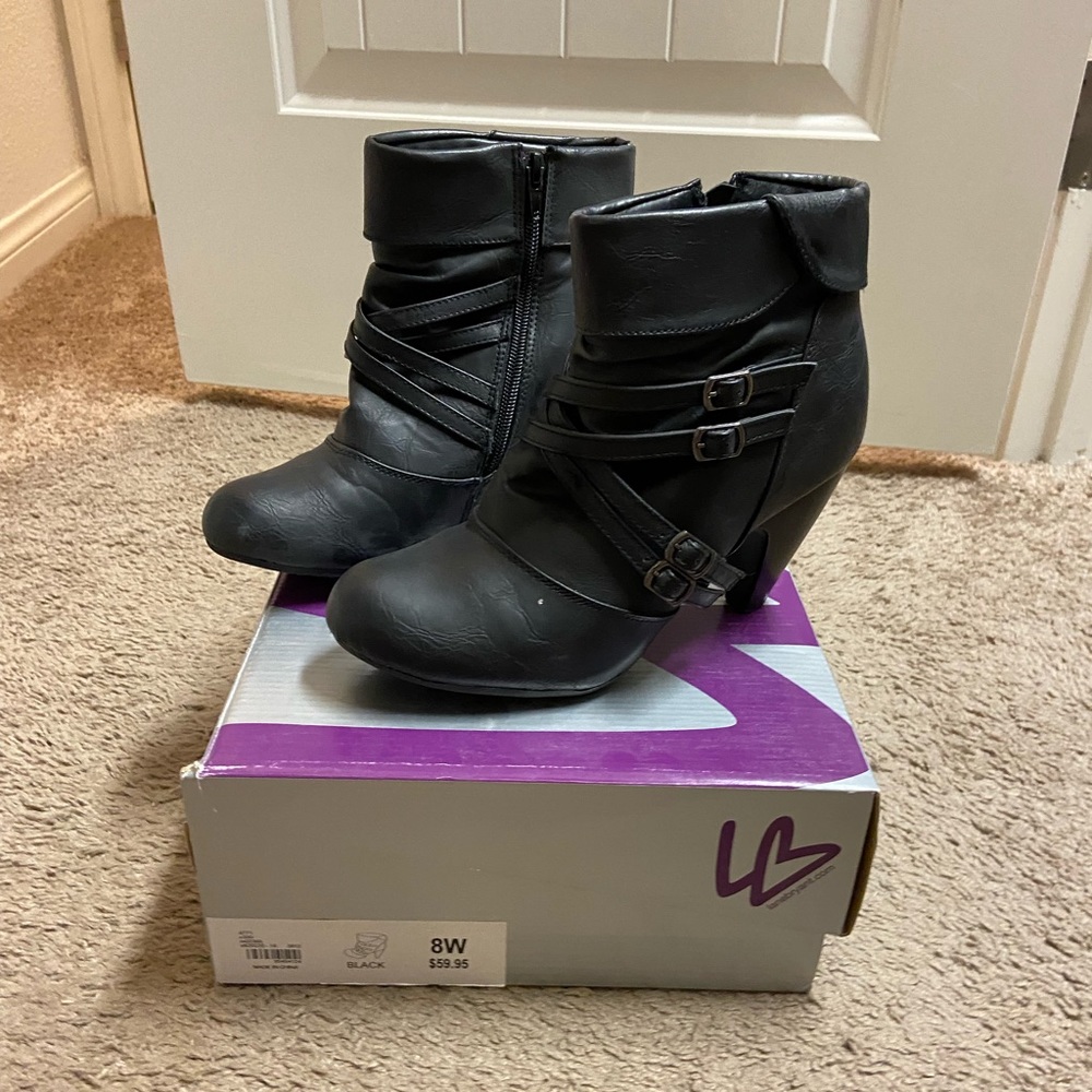 Lane Bryant 8w black booties